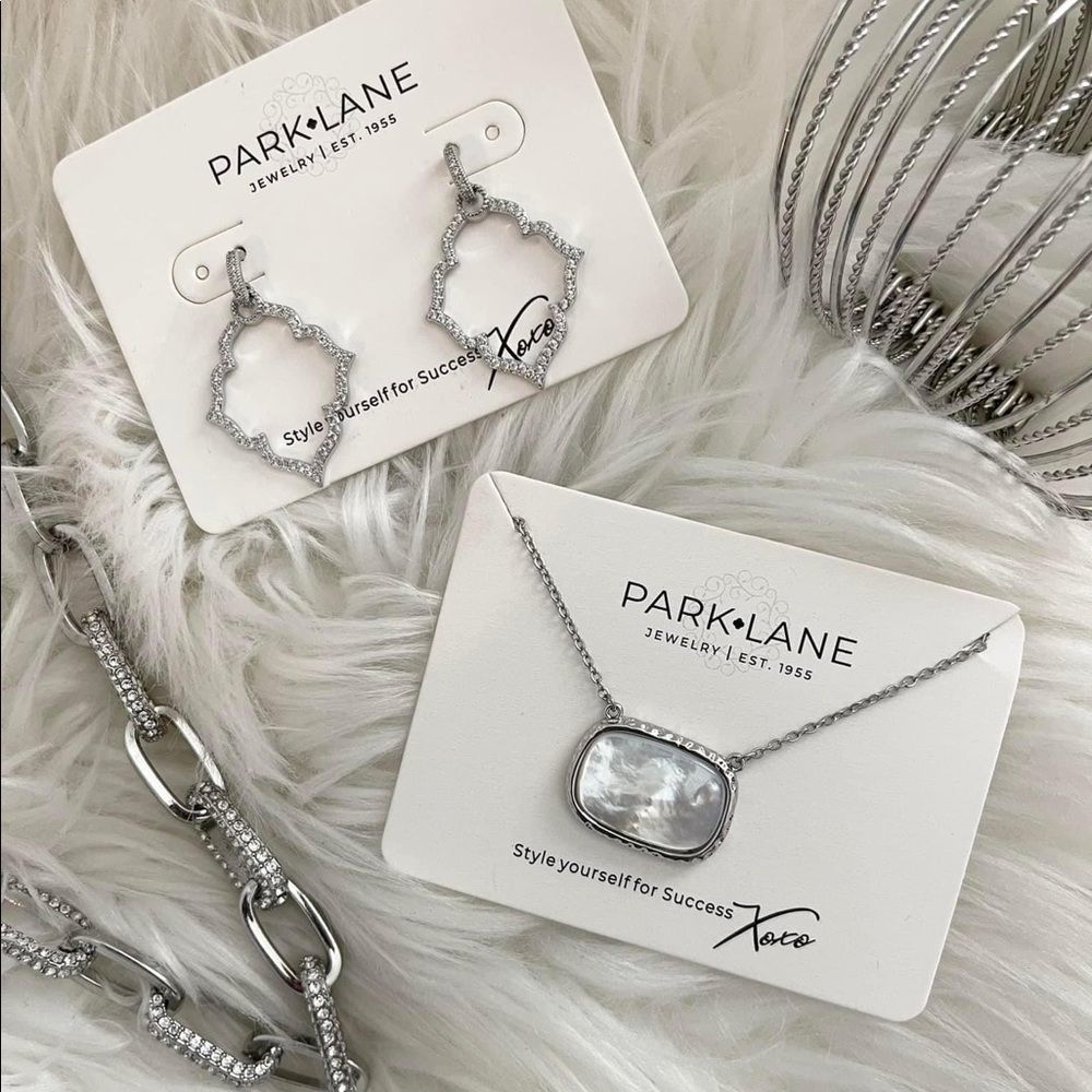 April Sparkle Box - Picture 2 of 9